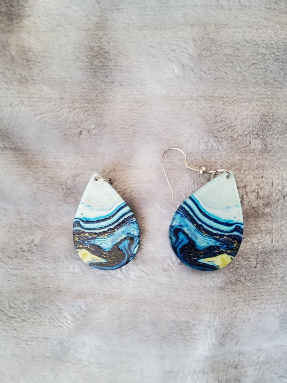 Teardrop earrings abstract marbled design